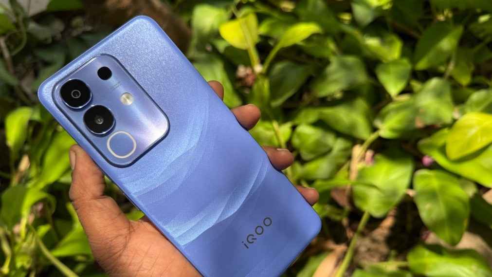 iQOO Z10x 5G Review Image